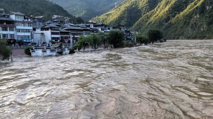 水電設(shè)計院積極參加隴南抗洪搶險